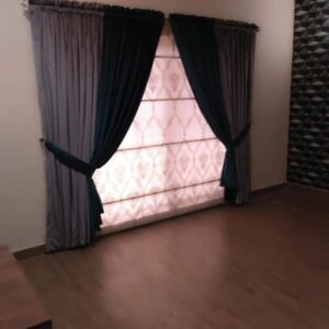 Curtain 82