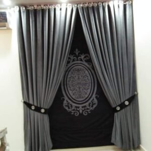 Curtain 81