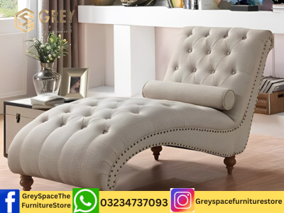 Divan & Chaise 11