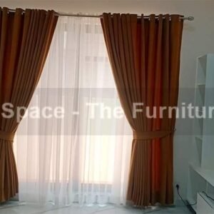 Curtain 73