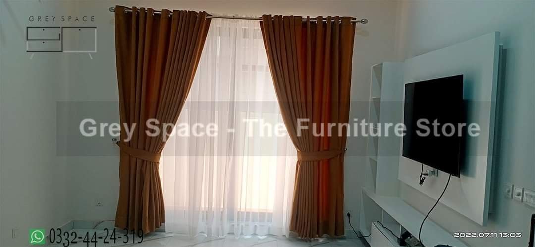 Curtain 73