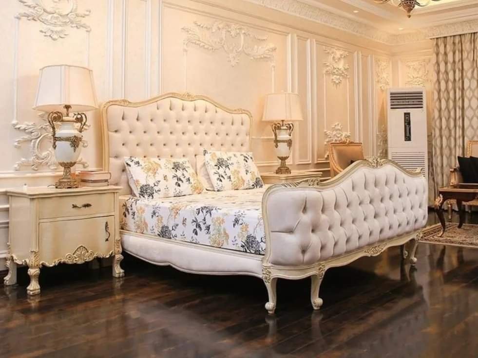 ''Bed set in Lahore''