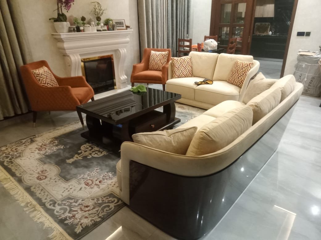 Drawing Room Sofa 105