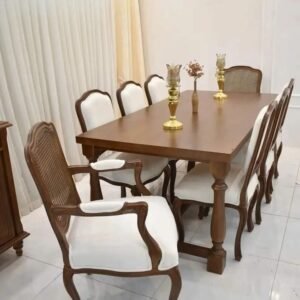 "Dining table"
