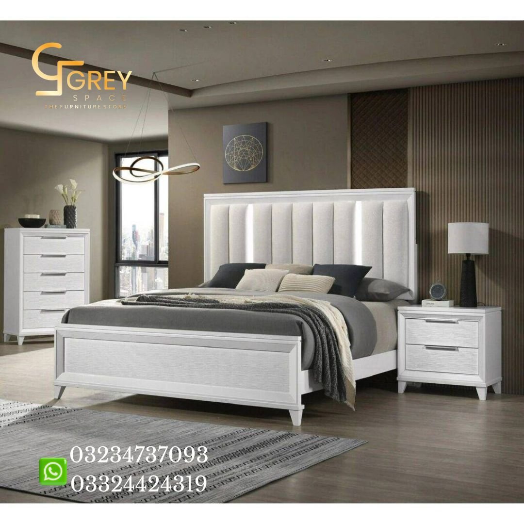 ''Bed set in Lahore''