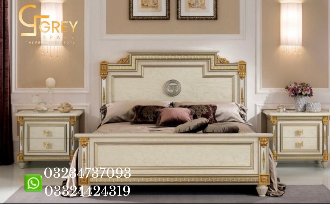 ''Bed set in Lahore''