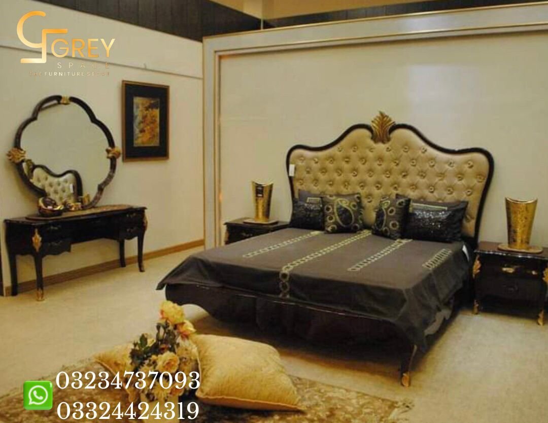 ''Bed set in Lahore''