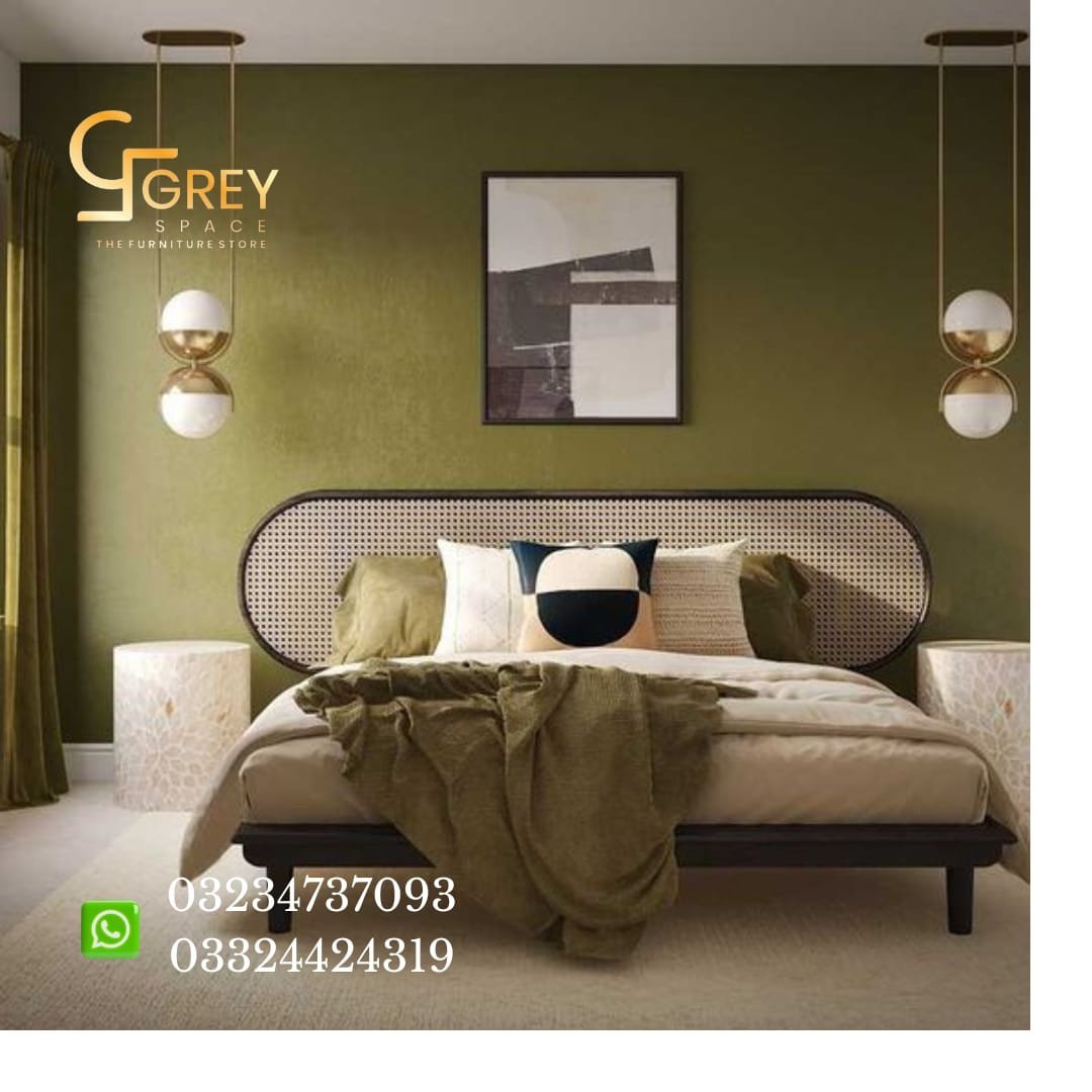 ''Bed set in Lahore''