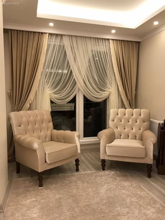 Curtain 32